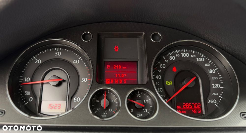 Volkswagen Passat 2.0 TDI DSG Comfortline - 21