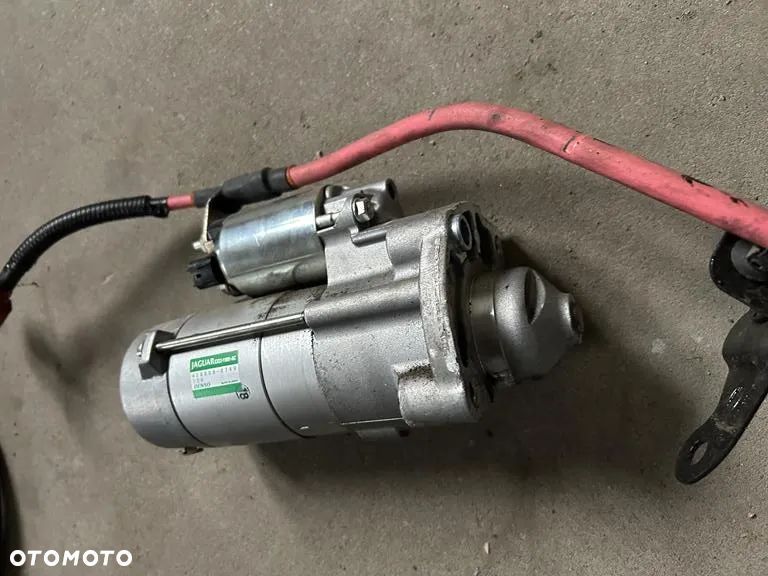 Rozrusznik JAGUAR XF X250 428000-8740  2.2 diesel - 7