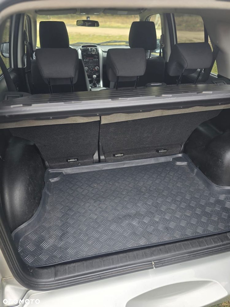 Suzuki Grand Vitara 1.9 DDiS - 16