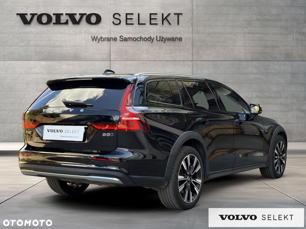 Volvo V60 Cross Country - 7