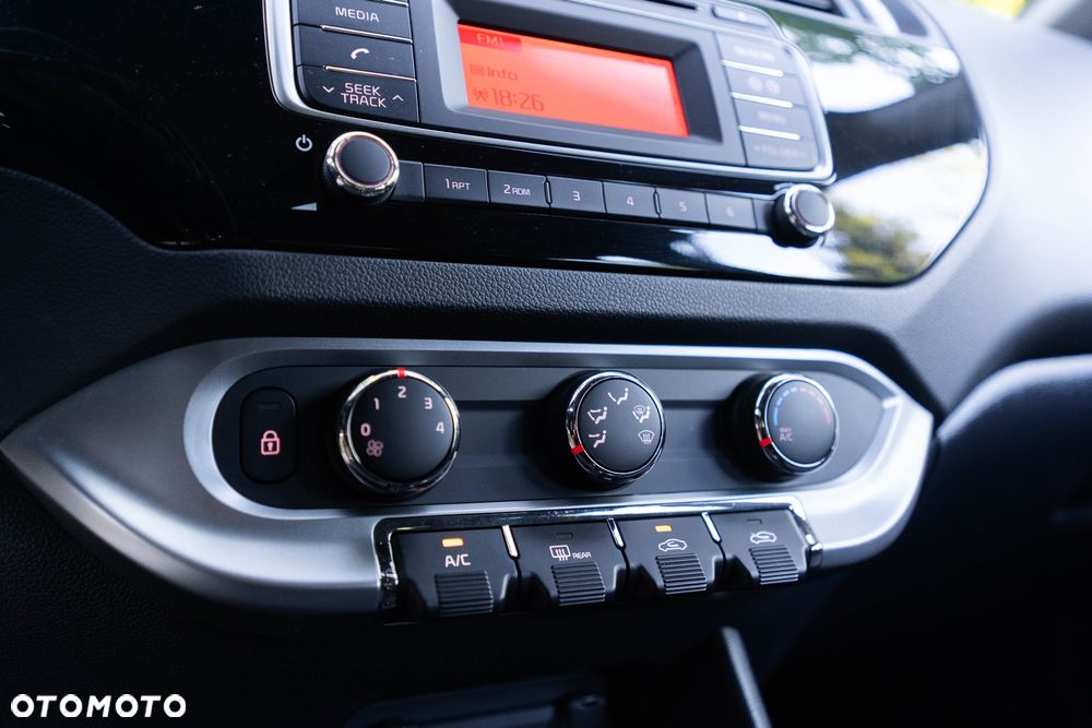 Kia Rio 1.4 L - 39