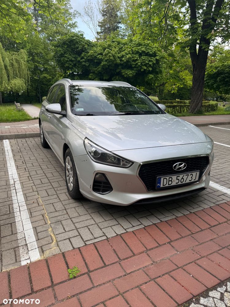 Hyundai i30 1.6 D Classic + - 3