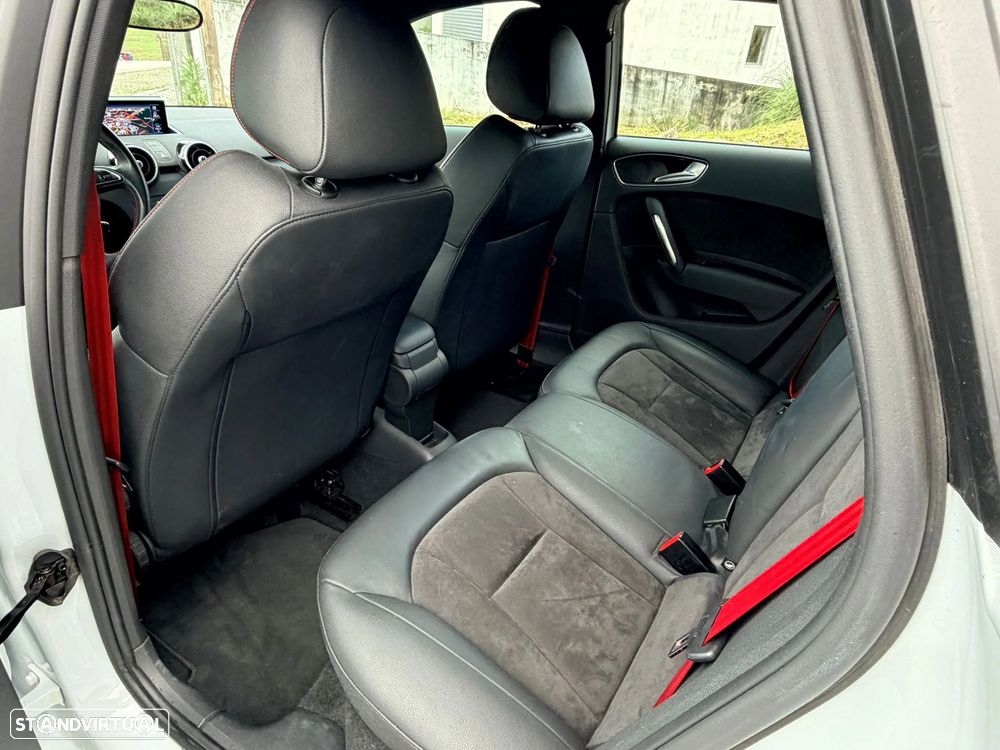 Audi A1 1.6 TDI S-line - 22