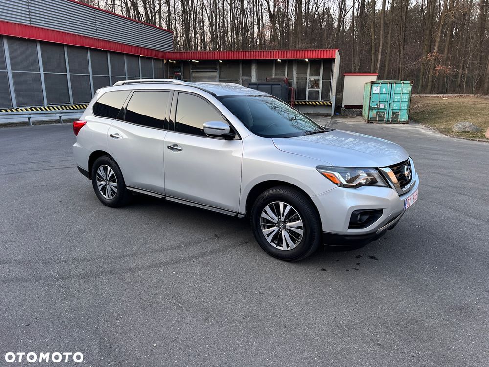 Nissan Pathfinder - 12