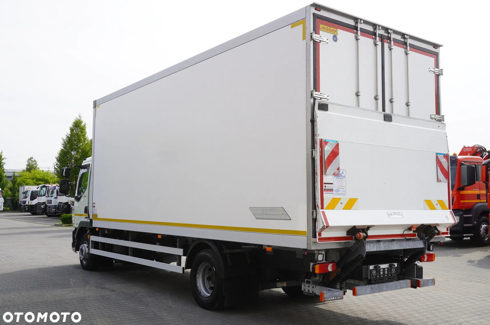 DAF DAF LF 16.260 / Chłodnia Jegger / Carrier Supra 750 / Dhollandia 1500 kg / Kab. sypialna - 5