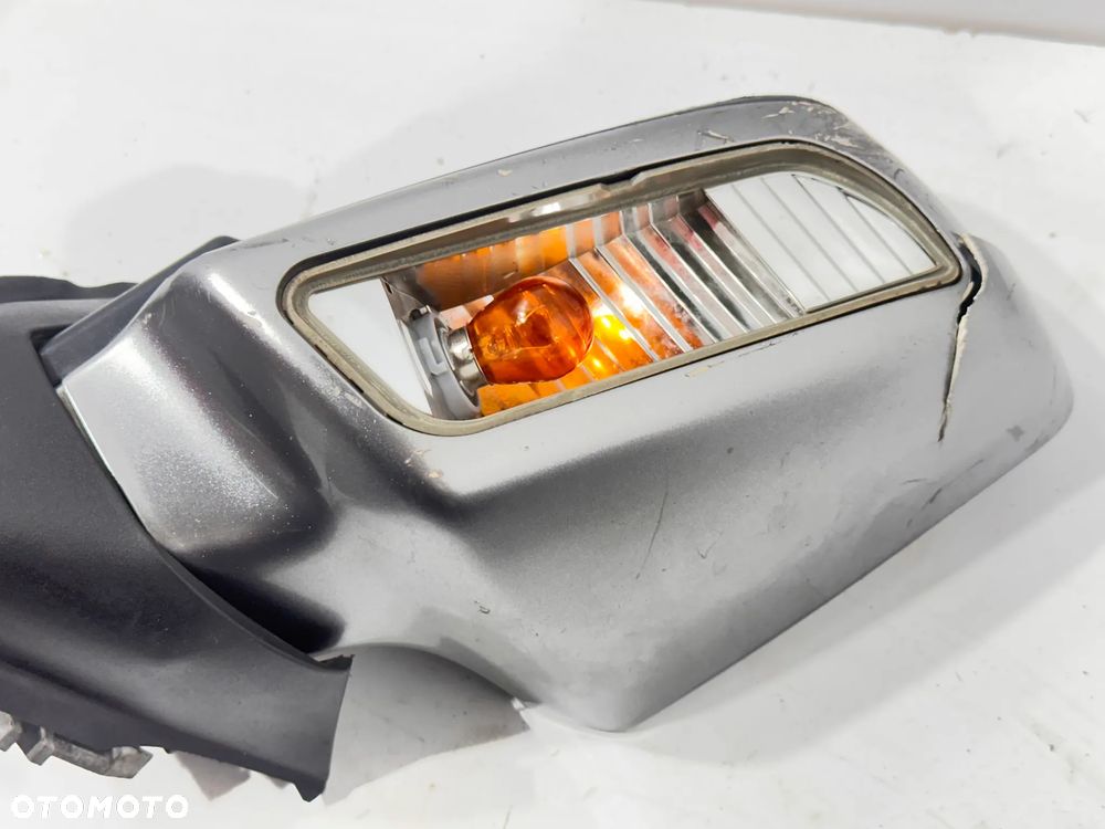 Lusterko P  Suzuki Burgman 650 - 6