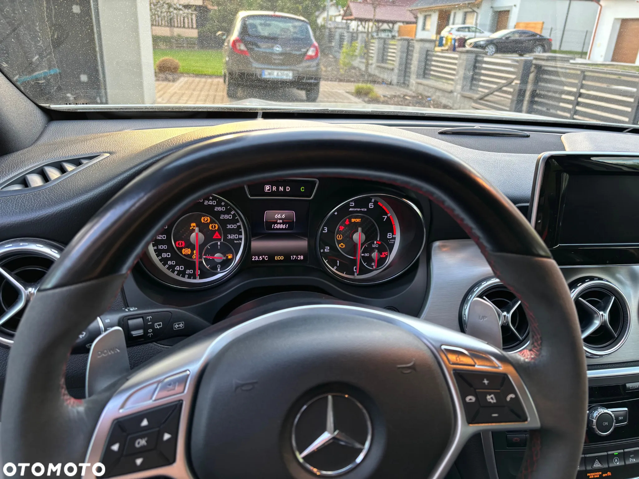 Mercedes-Benz GLA 45 AMG 4-Matic - 9