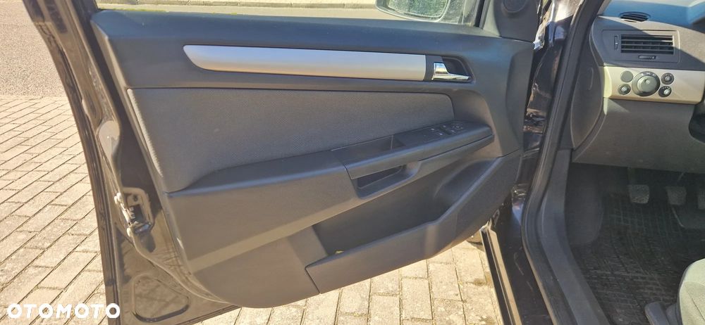 Opel Astra III 1.6 Enjoy - 10