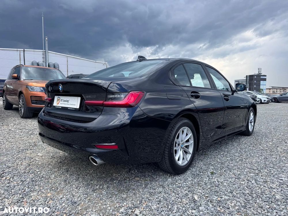 BMW Seria 3 320i AT - 3
