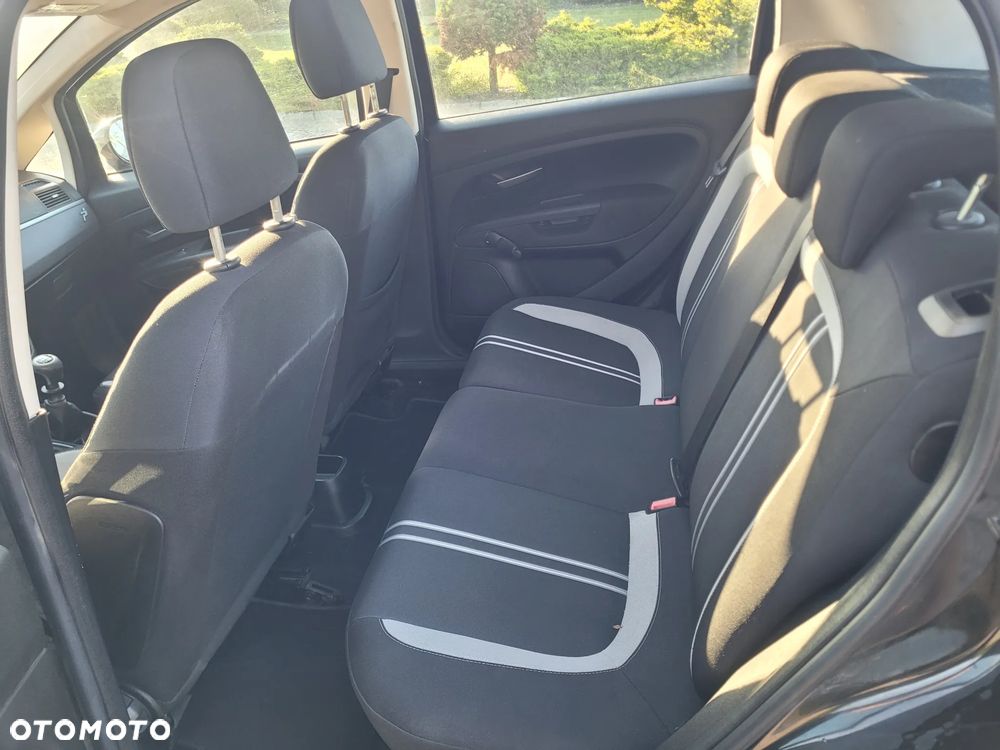 Fiat Punto 1.4 16V Emotion - 9