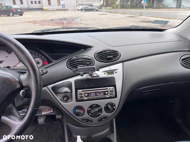 Ford Focus - 1