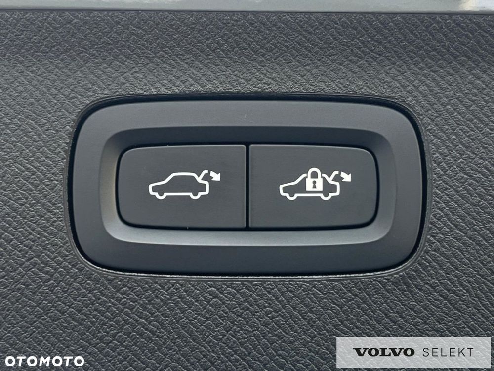 Volvo XC 90 - 34