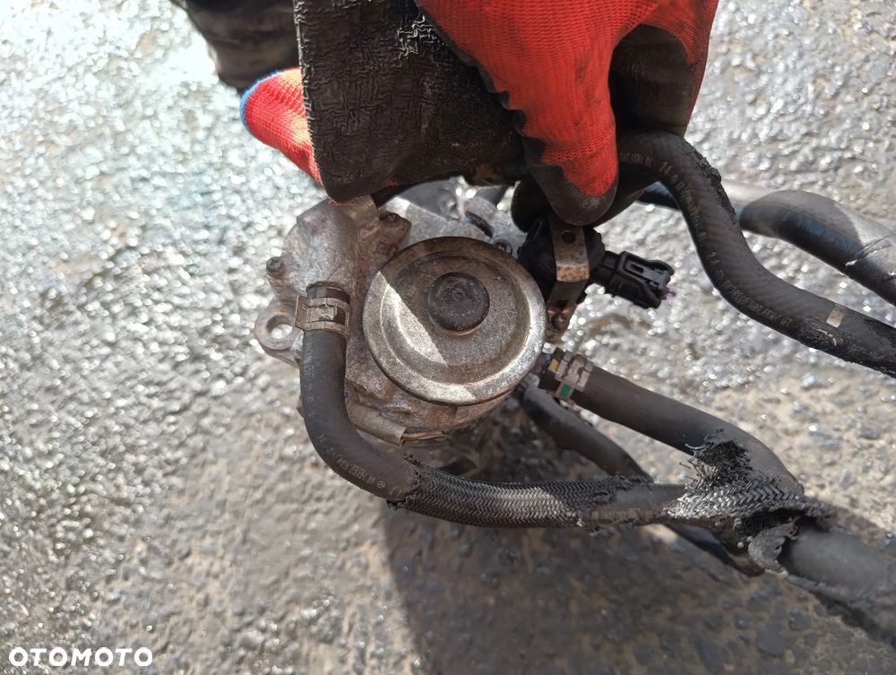 OBUDOWA FILTRA PALIWA TOYOTA LAND CRUISER VII HILLUX 2021 2.8 - 1