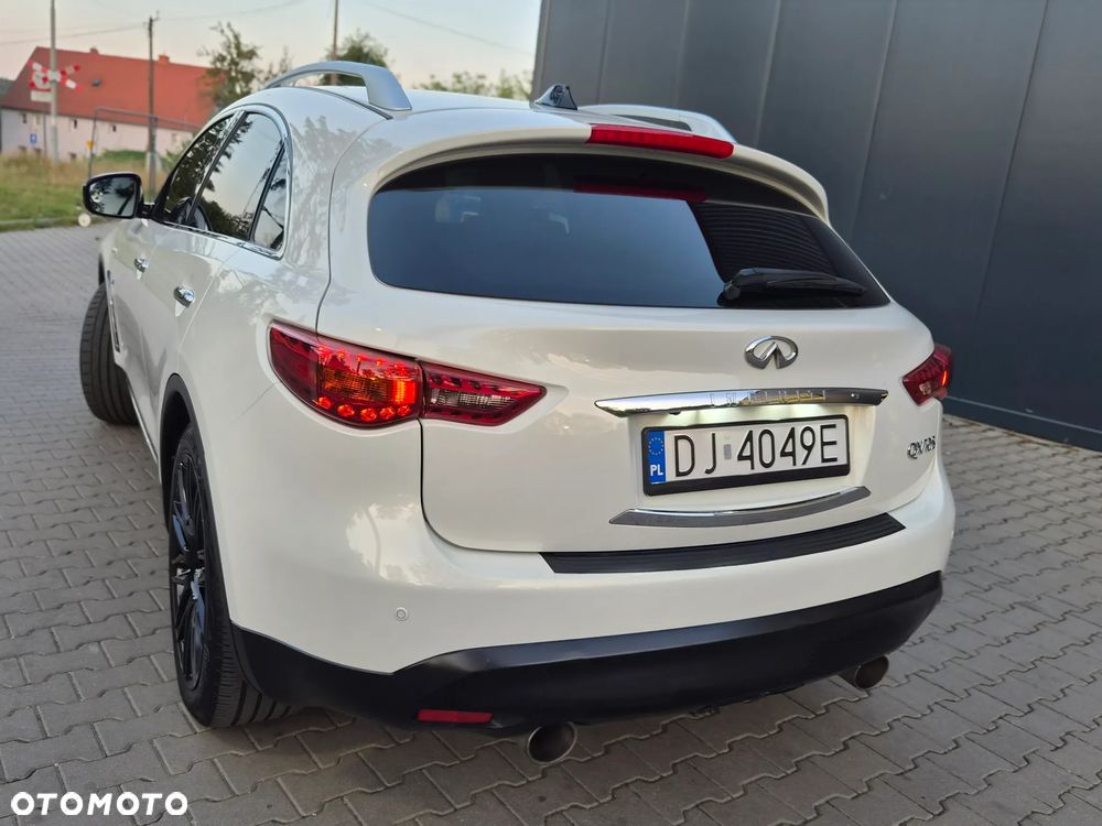 Infiniti QX70 3.7 S Premium - 7
