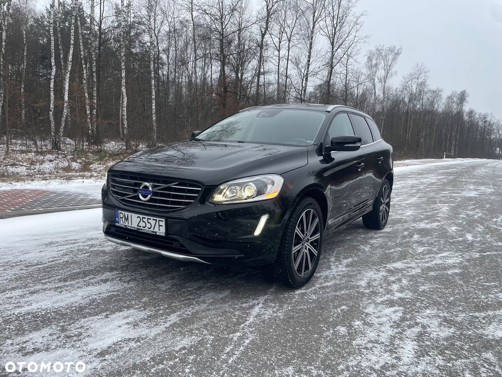 Volvo XC 60 T5 AWD Summum - 1