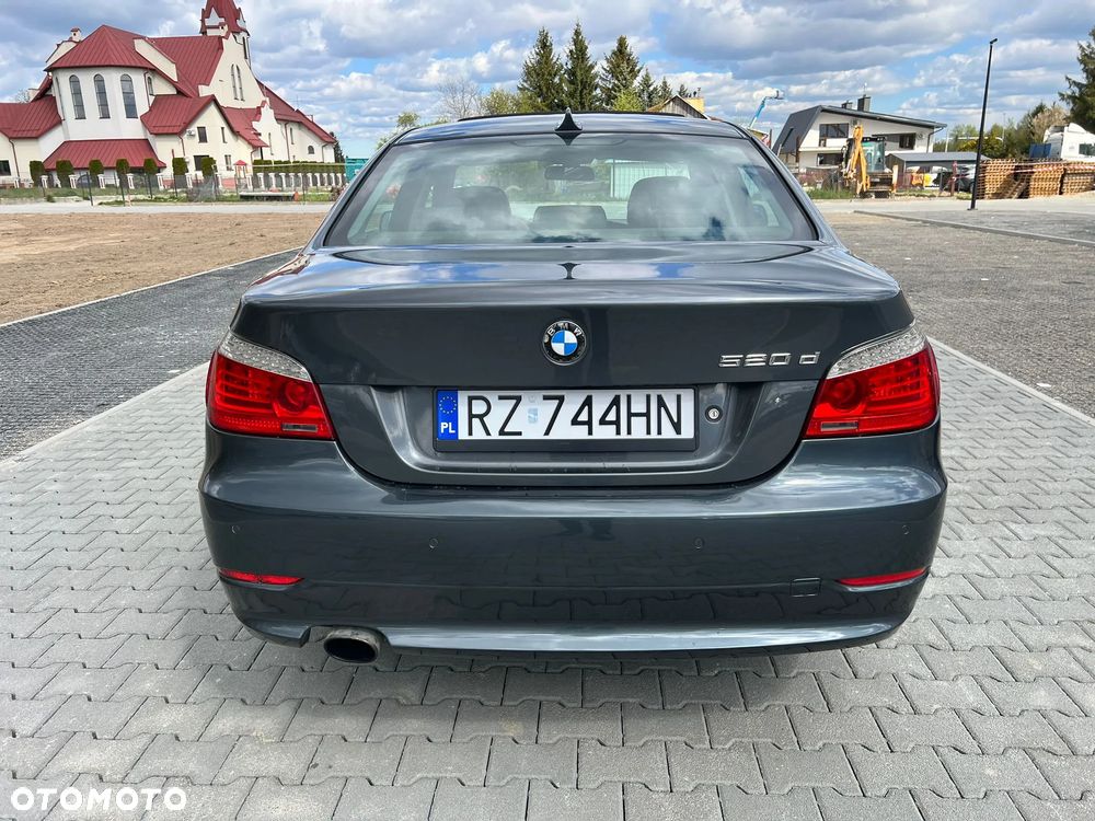 BMW Seria 3 320d - 5