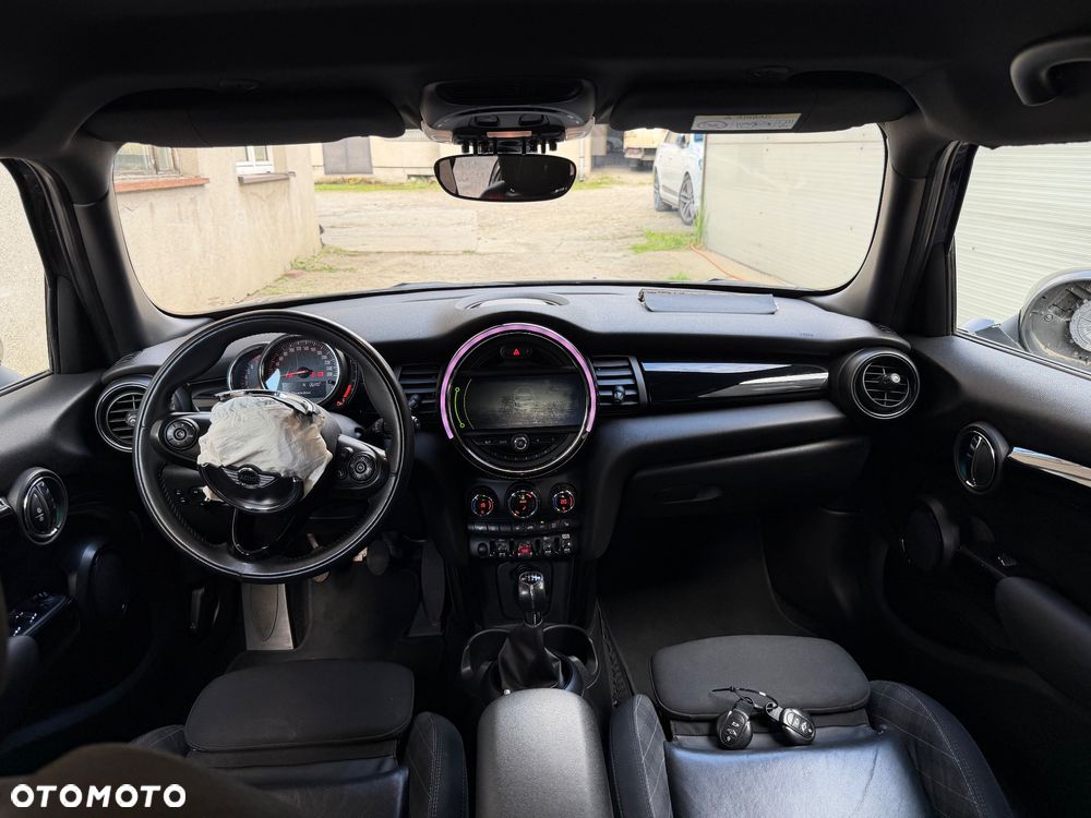 MINI Cooper Seven Chili - 5