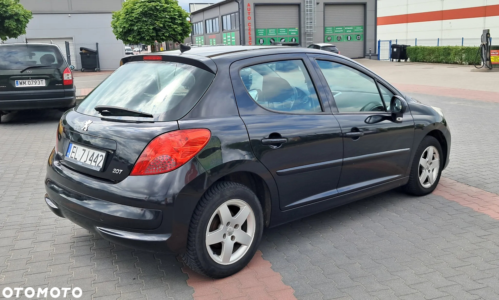 Peugeot 207 1.4 16V Trendy - 4