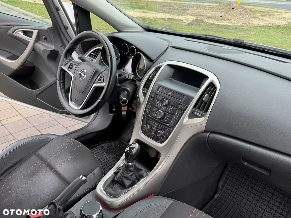 Opel Astra 1.4 T Edition 150 - 13