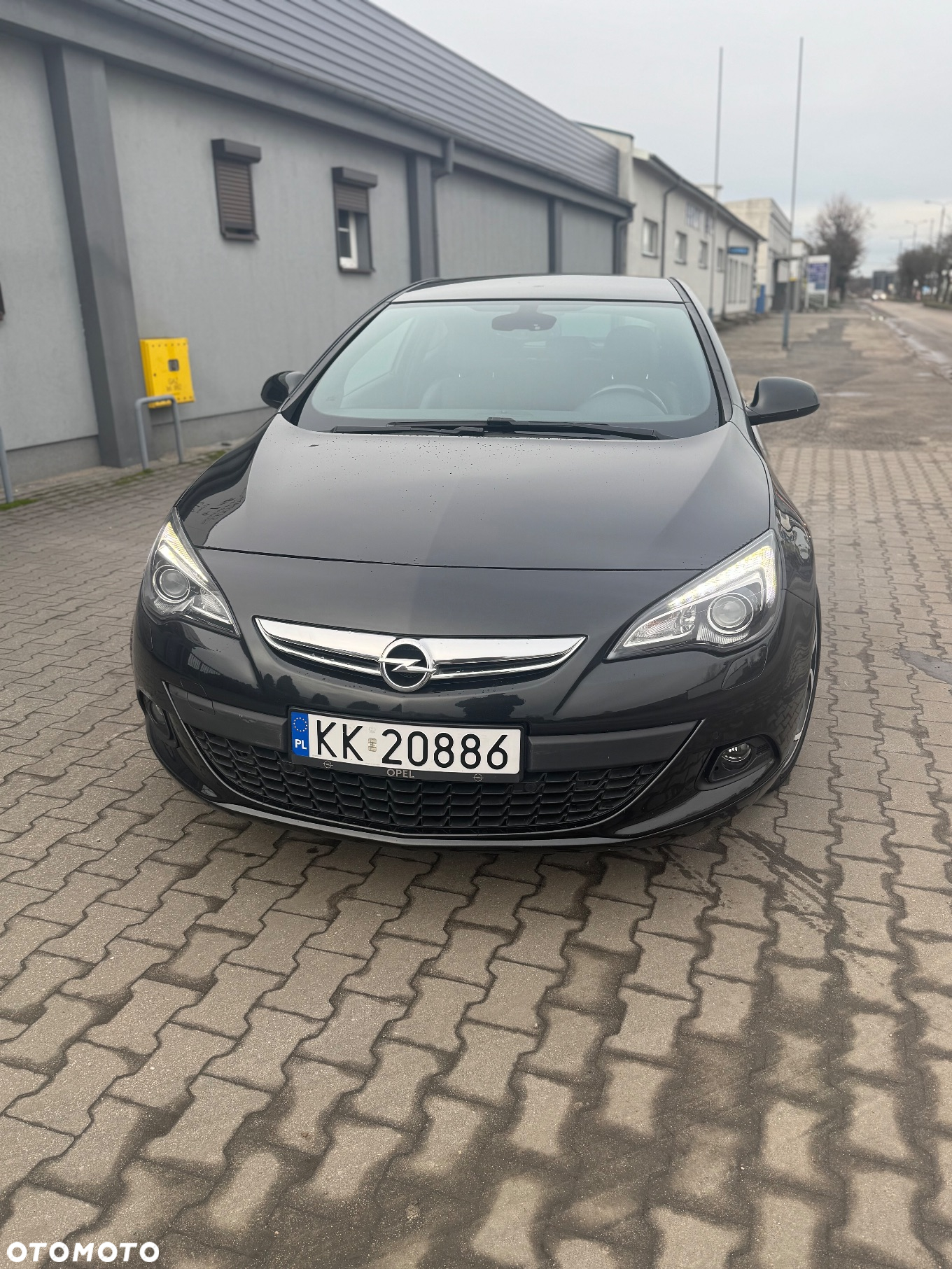 Opel Astra IV GTC 1.6 T SIDI Sport S&S - 17