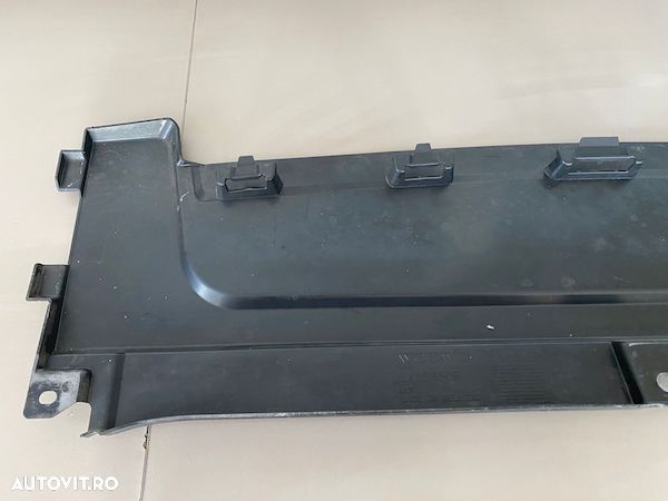 Ornament trager central Volvo XC90 2015-2022 31383508 - 4