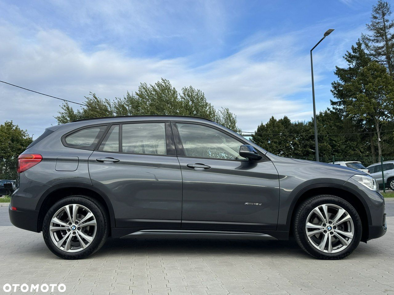 BMW X1 xDrive18d Sport Line - 12