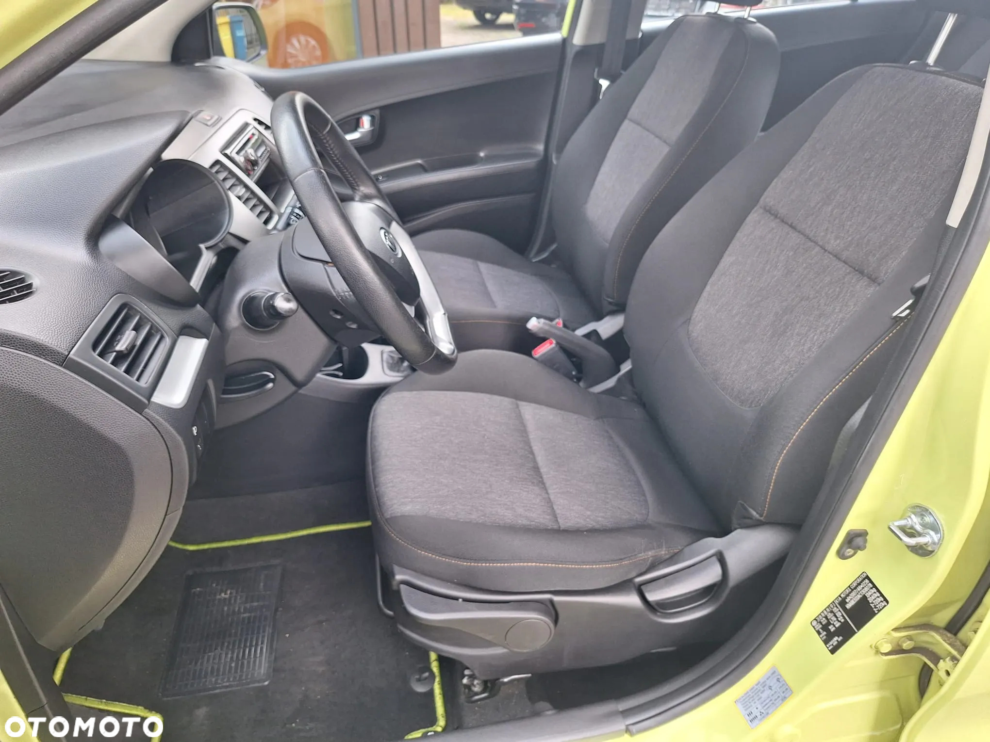 Kia Picanto - 9