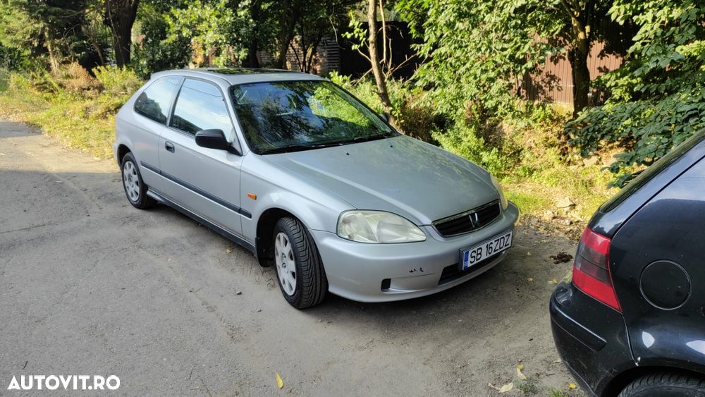 Honda Civic 1.5i 3 Door LS - 9