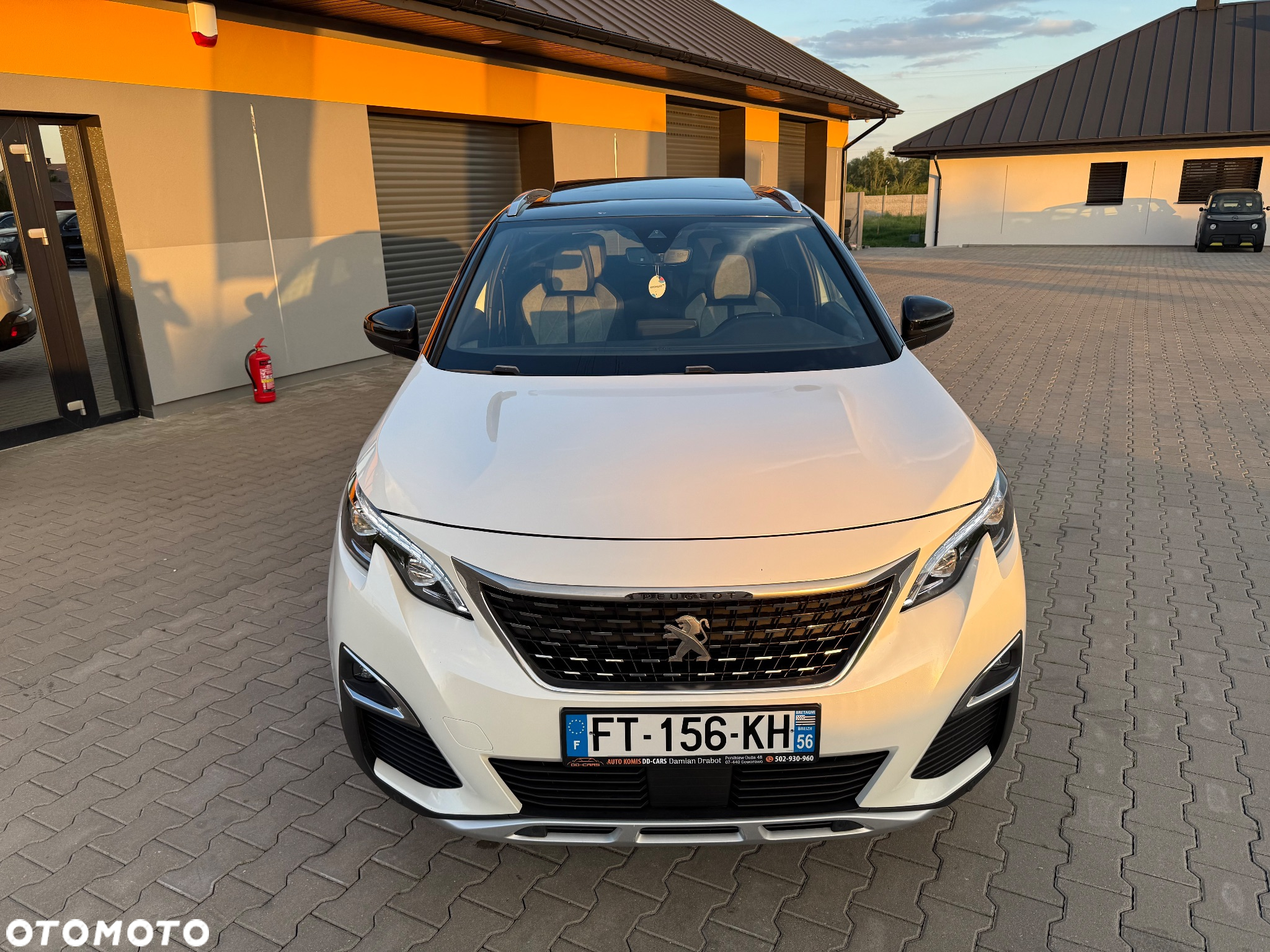 Peugeot 3008 Plug-In Hybrid4 300 e-EAT8 GT - 5