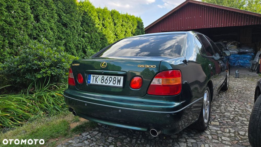 Lexus GS - 9