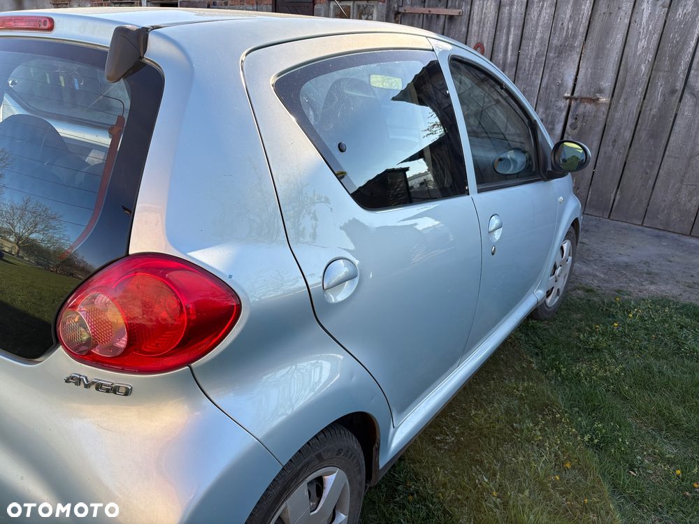 Toyota Aygo Standard - 16