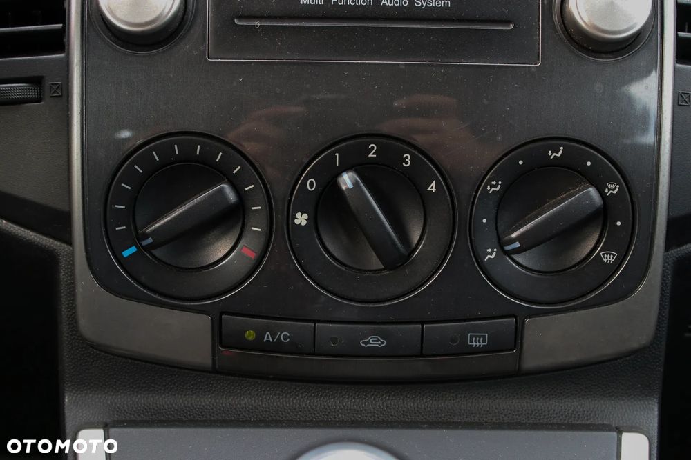 Mazda 5 2.0 Active - 28