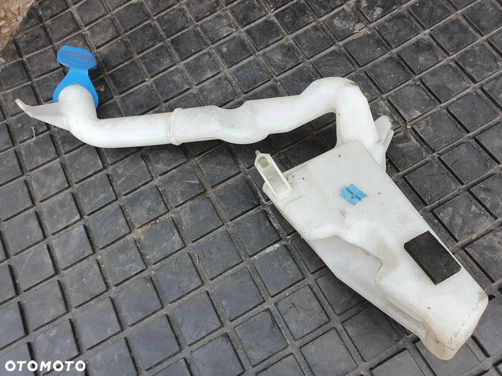 ZBIORNICZEK SPRYSKIWACZY VW POLO 9N EU 04' 6Q0955453N/P - 2