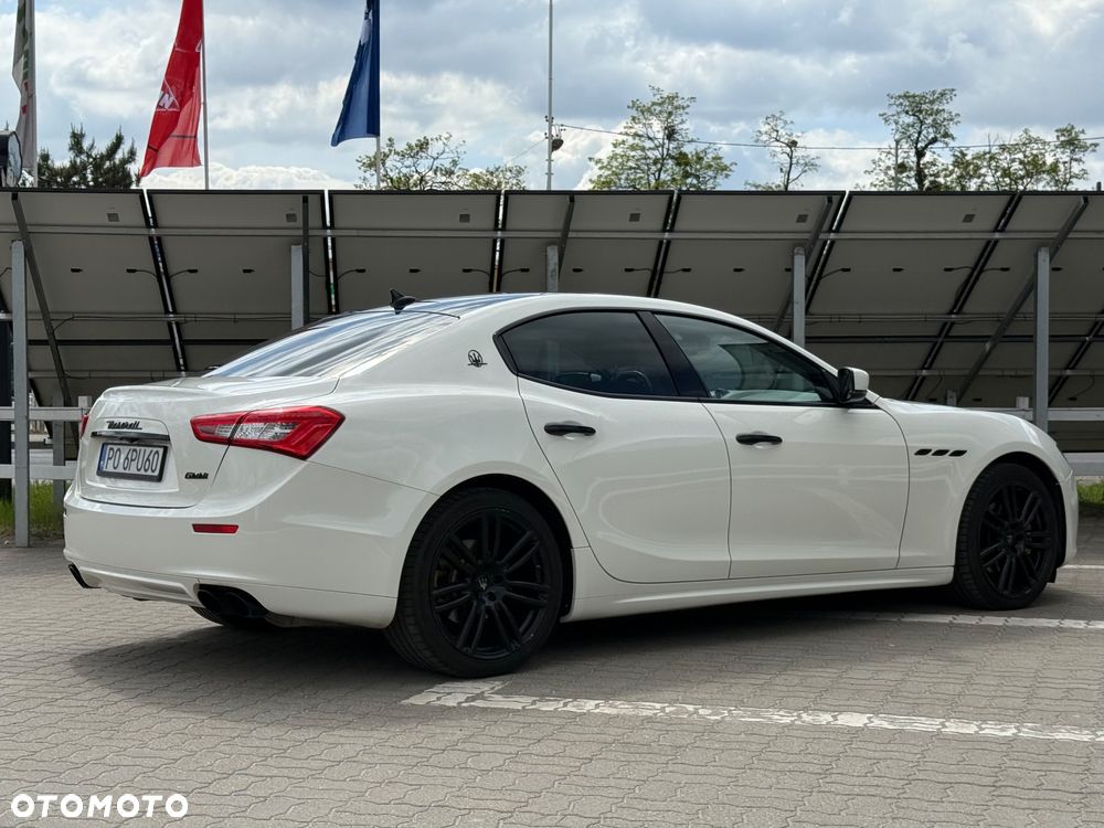 Maserati Ghibli - 12