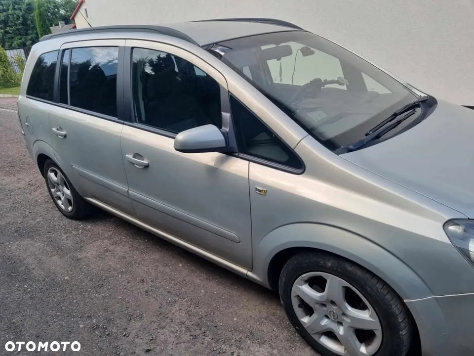 Opel Zafira - 3