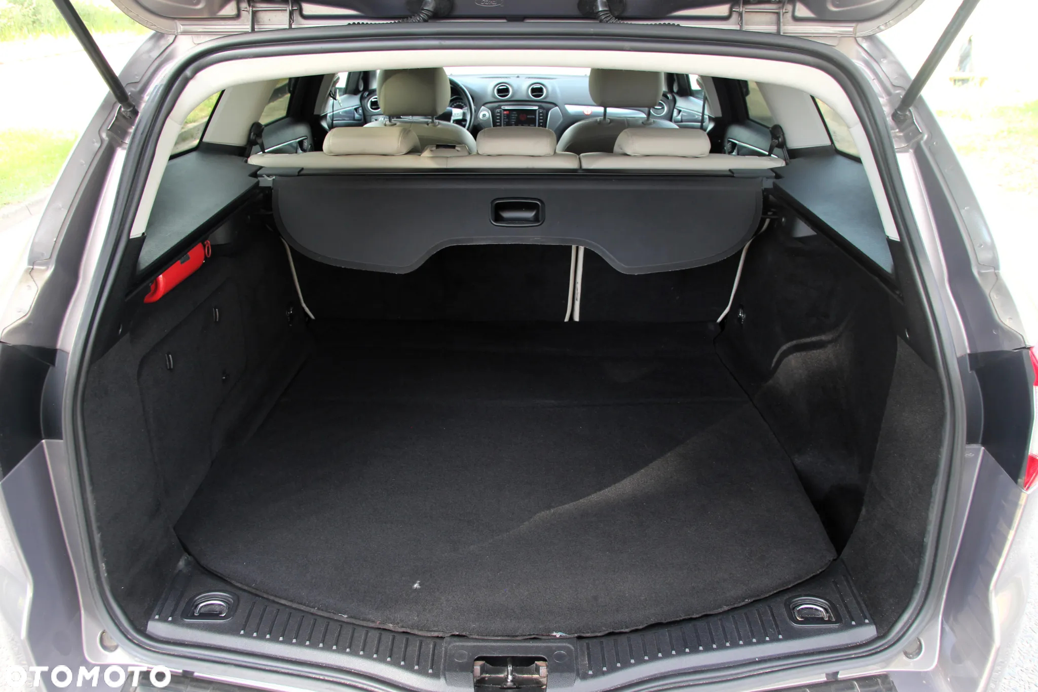 Ford Mondeo - 12