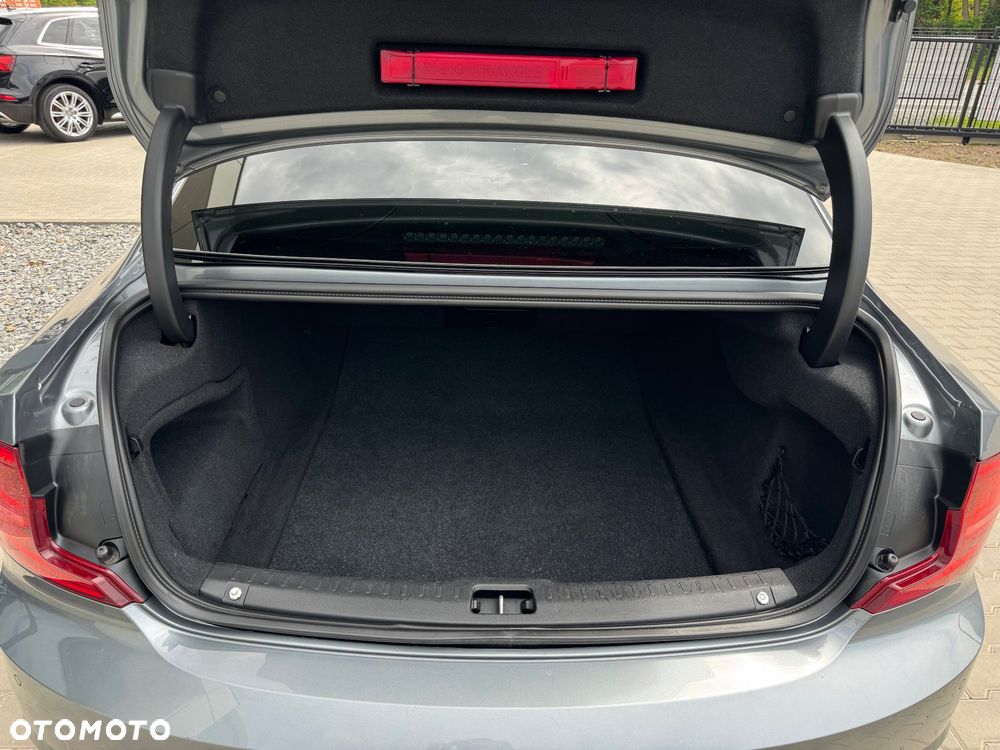 Volvo S90 D5 AWD Geartronic R Design - 28