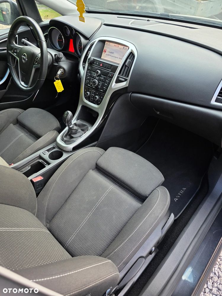 Opel Astra 1.4 Turbo Color Edition - 11