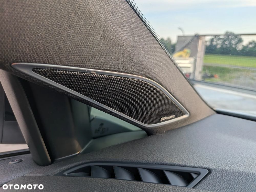 Volkswagen Golf R 4Motion BlueMotion Technology - 20