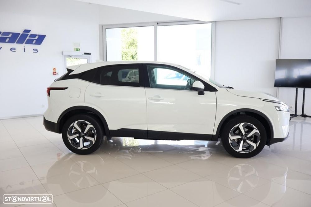 Nissan Qashqai 1.3 DIG-T N-Connecta Xtronic - 5