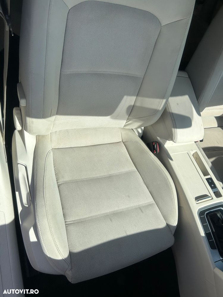Volkswagen Passat 2.0 TDI DSG (BlueMotion Technology) Highline - 13