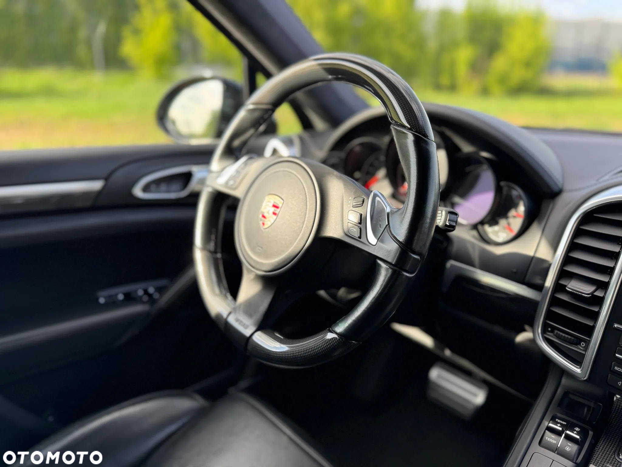 Porsche Cayenne Turbo - 24