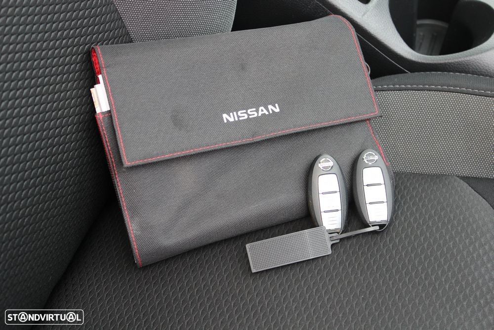 Nissan Qashqai 1.3 DIG-T N-Connecta - 30