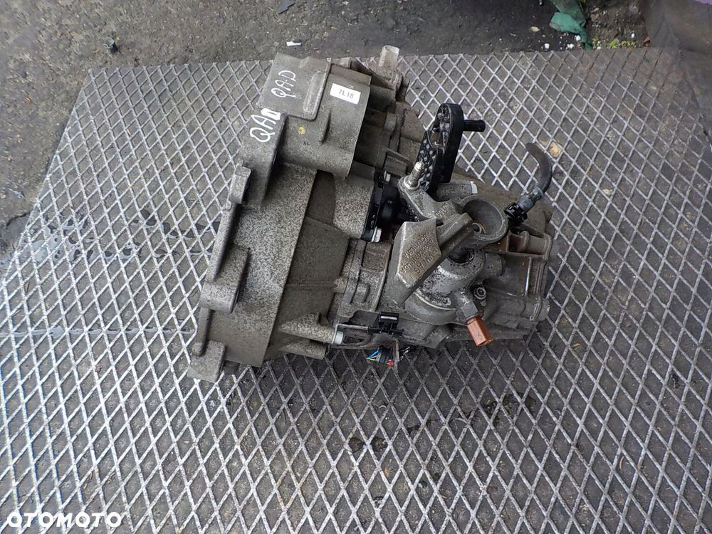 VOLKSWAGEN POLO V 1.0 B SKRZYNIA BIEGÓW QAD - 4