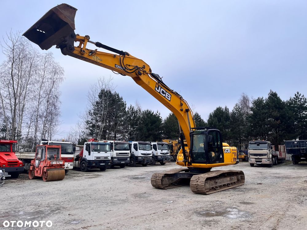 JCB JS220 - 2