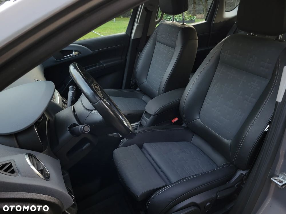 Opel Meriva - 8