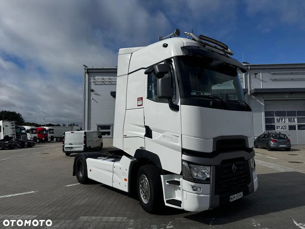 Renault T520 High Cab - 3