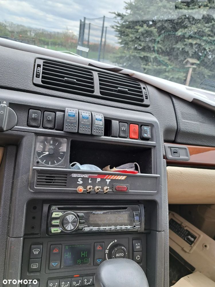 Land Rover Range Rover - 15