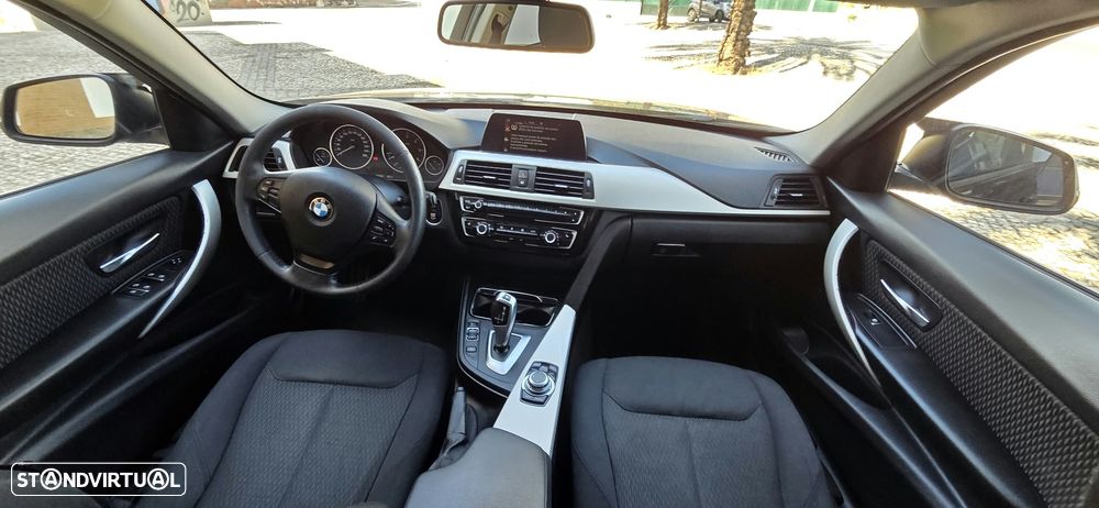 BMW 320 d xDrive Auto - 12