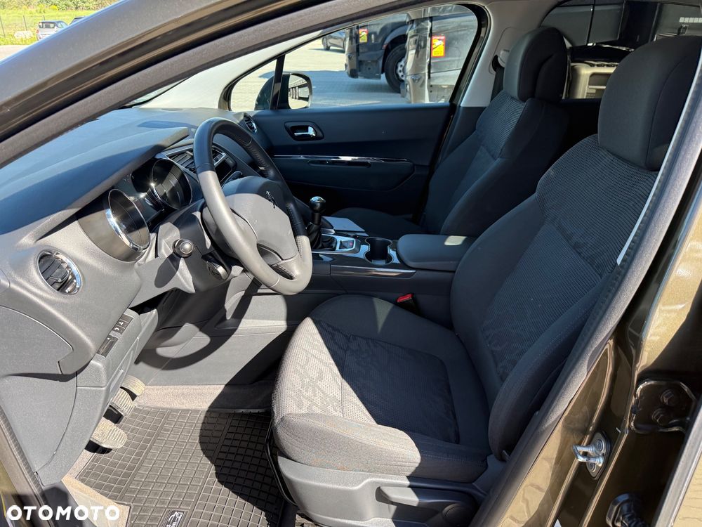 Peugeot 3008 120 VTi Style - 24
